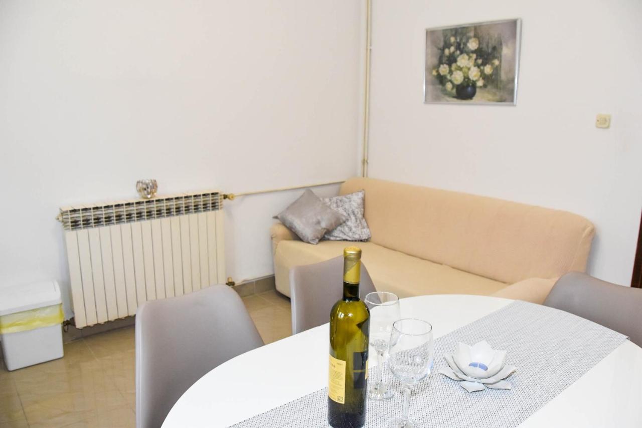 Apartment Tara 比奥格勒·纳·莫鲁 外观 照片